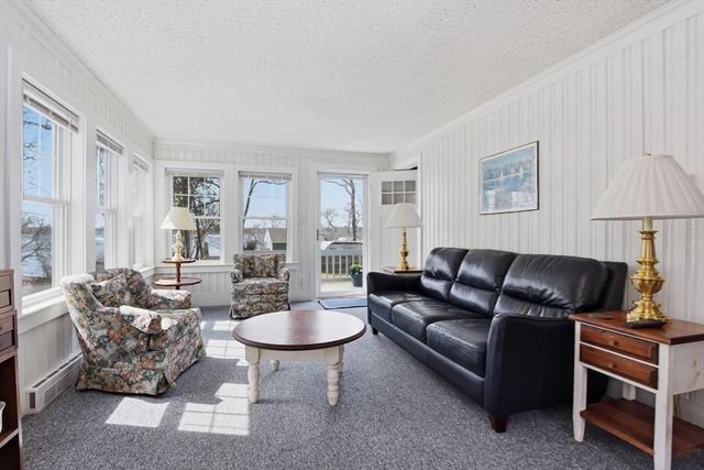 16 Norfolk St., Lakeville, MA 02347