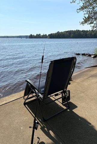 16 Norfolk St., Lakeville, MA 02347