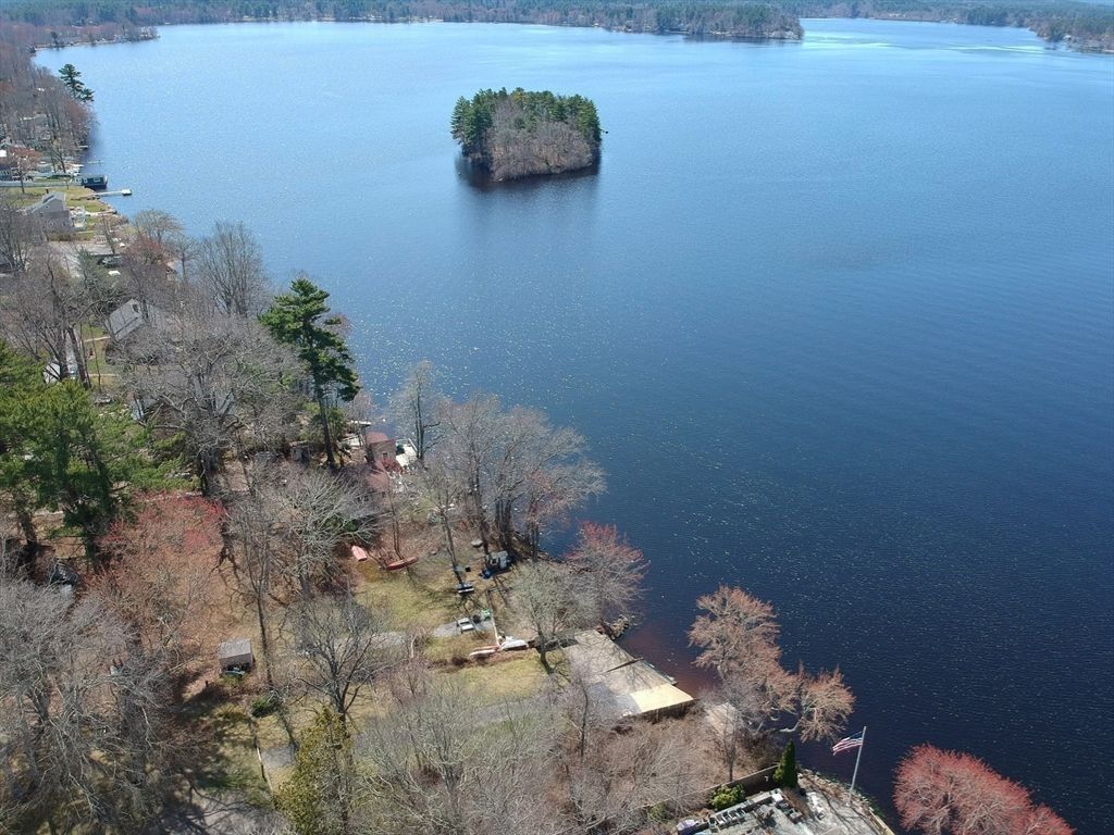 16 Norfolk St., Lakeville, MA 02347