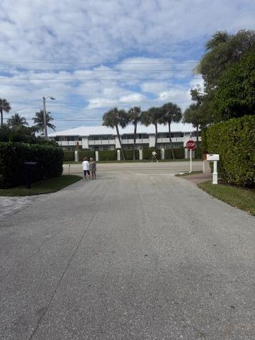 5520 N Ocean Boulevard 111, Ocean Ridge, FL 33435