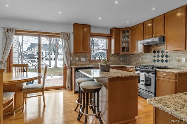 111 Autumn Creek Court, Amherst, NY 14051