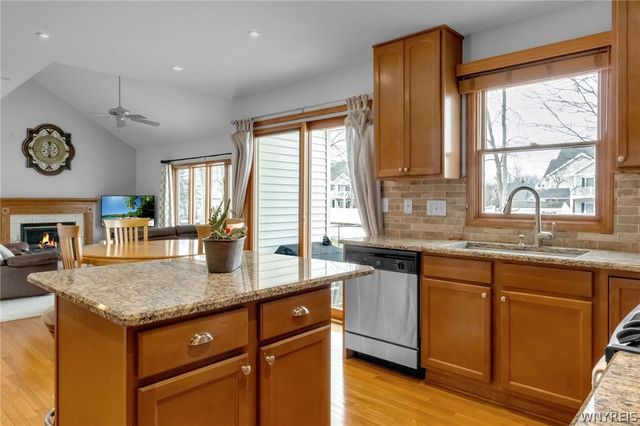 111 Autumn Creek Court, Amherst, NY 14051