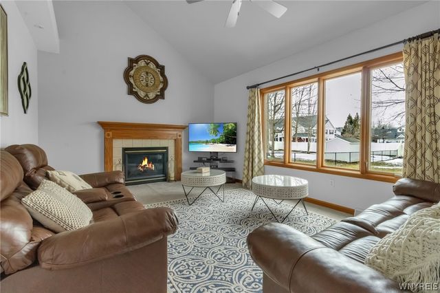 111 Autumn Creek Court, Amherst, NY 14051