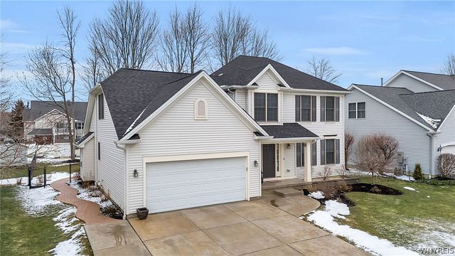 111 Autumn Creek Court, Amherst, NY 14051