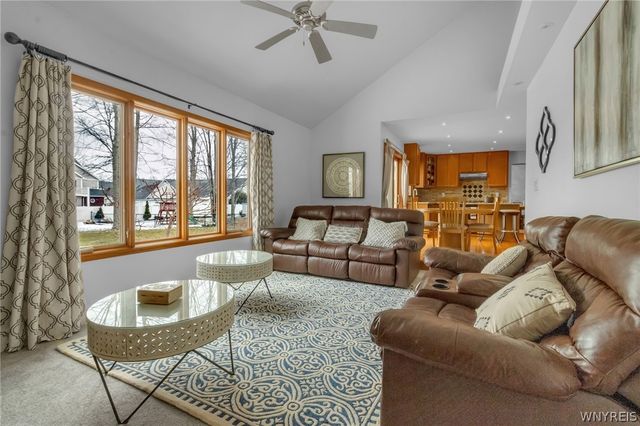 111 Autumn Creek Court, Amherst, NY 14051