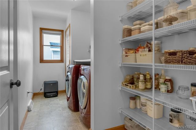 111 Autumn Creek Court, Amherst, NY 14051