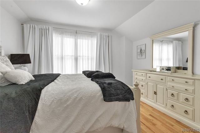 111 Autumn Creek Court, Amherst, NY 14051