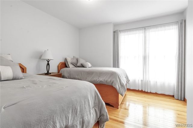 111 Autumn Creek Court, Amherst, NY 14051