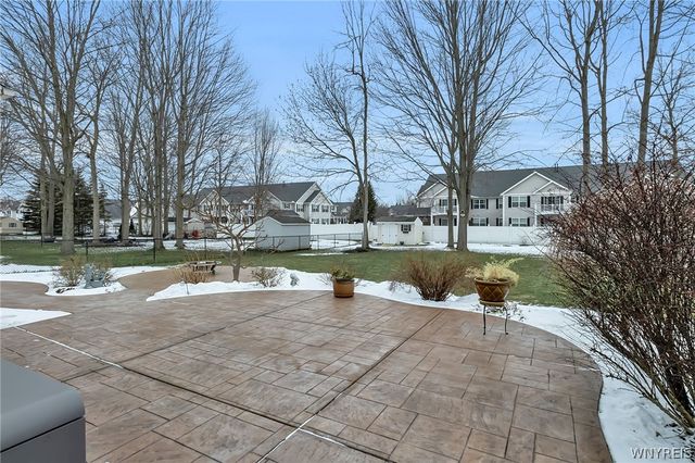 111 Autumn Creek Court, Amherst, NY 14051