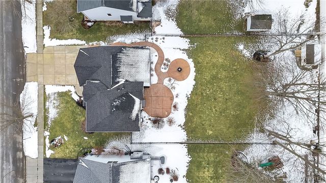 111 Autumn Creek Court, Amherst, NY 14051