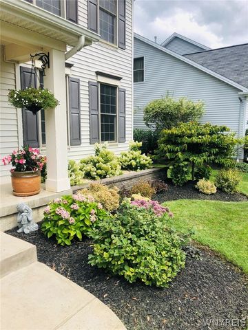 111 Autumn Creek Court, Amherst, NY 14051