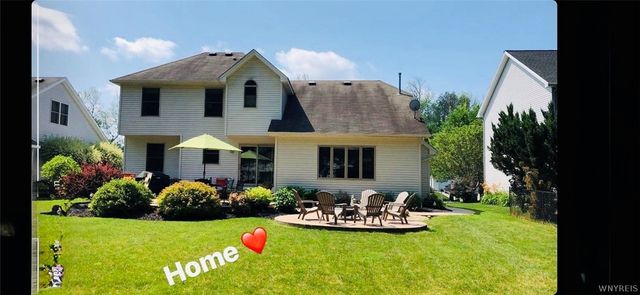 111 Autumn Creek Court, Amherst, NY 14051