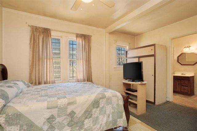 632 E 87th Place, Los Angeles, CA 90002