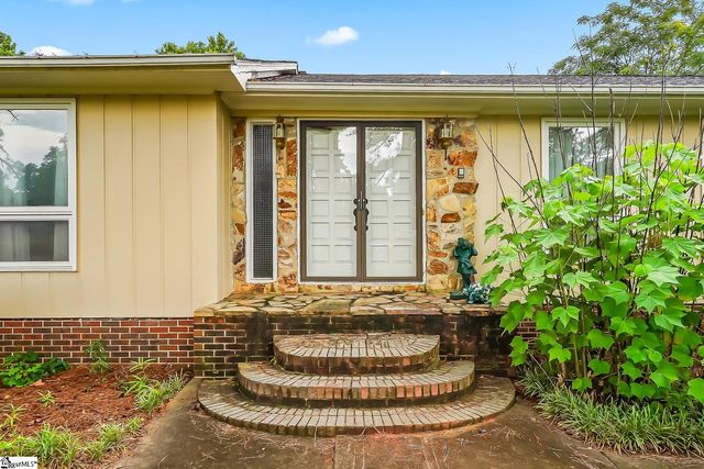 208 Williamsburg Road, Anderson, SC 29621