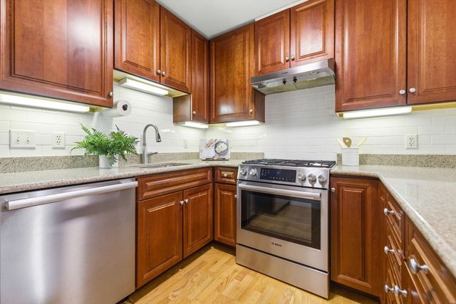 318 Rindge Avenue 103, Cambridge, MA 02140