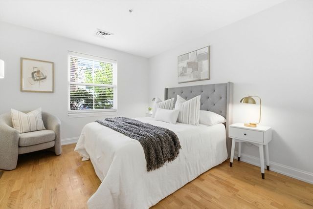 318 Rindge Avenue 103, Cambridge, MA 02140