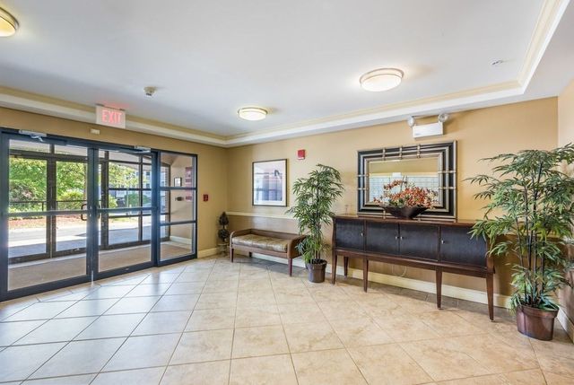 318 Rindge Avenue 103, Cambridge, MA 02140