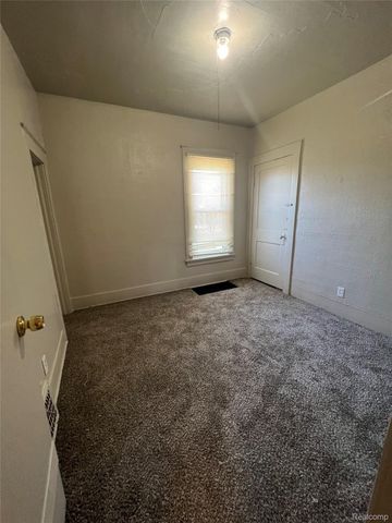 1410 Indiana Avenue, Flint, MI 48506