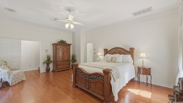 371 Hunters Creek, New Braunfels, TX 78132