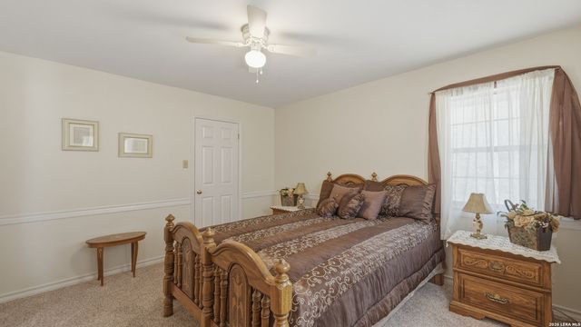 371 Hunters Creek, New Braunfels, TX 78132