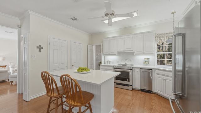 371 Hunters Creek, New Braunfels, TX 78132
