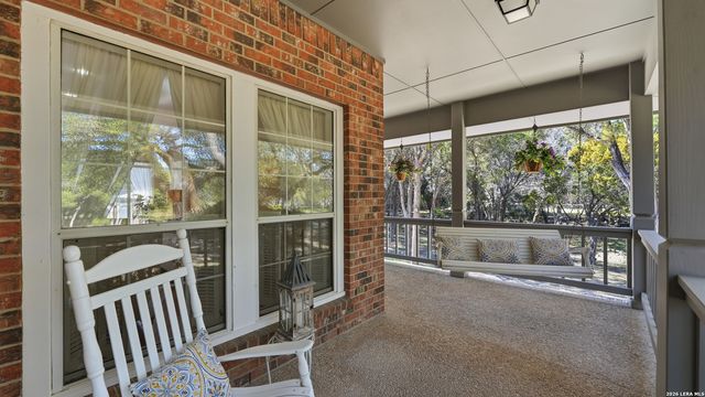 371 Hunters Creek, New Braunfels, TX 78132