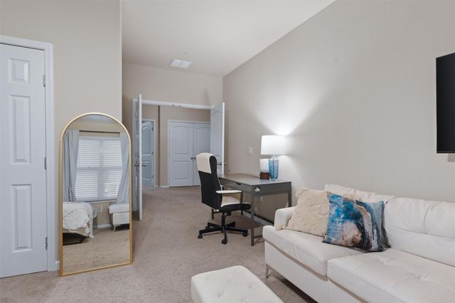 516 E Slaughter LN 1701, Austin, TX 78744