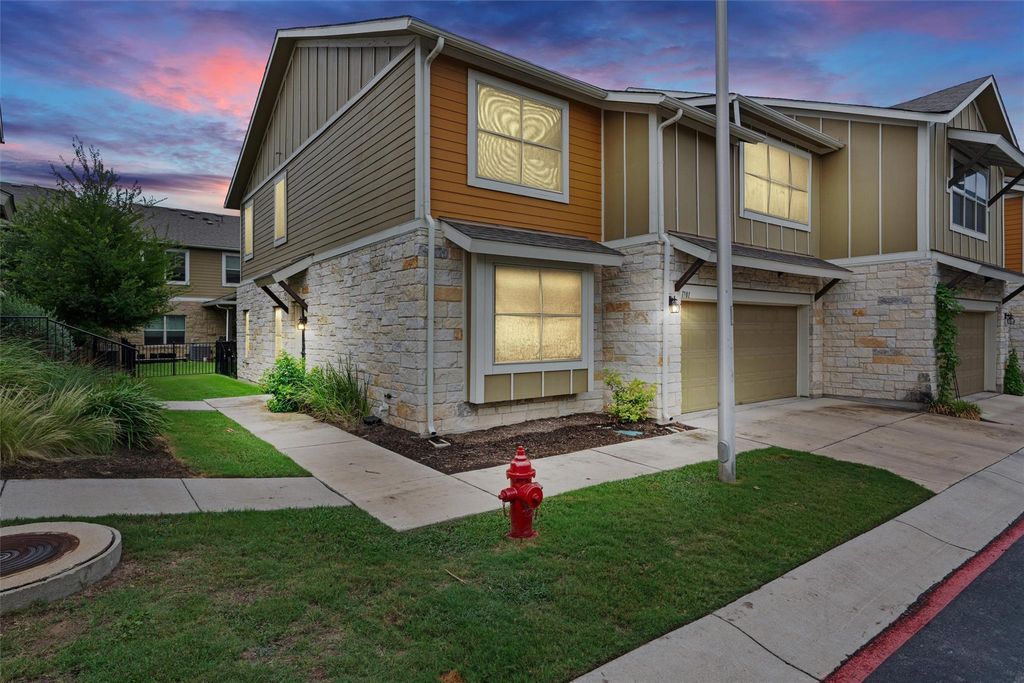 516 E Slaughter LN 1701, Austin, TX 78744