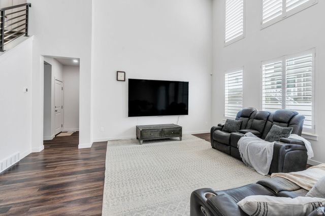 213 W PRICKLY PEAR DR, Saratoga Springs, UT 84045
