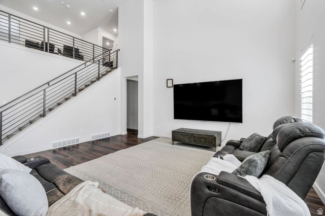 213 W PRICKLY PEAR DR, Saratoga Springs, UT 84045