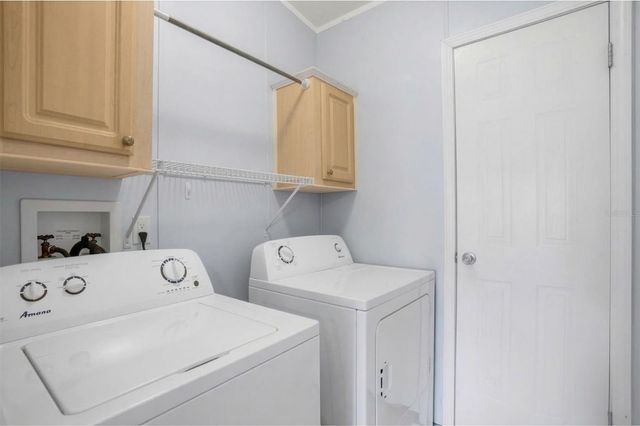 40212 GRAYS AIRPORT ROAD, Lady Lake, FL 32159