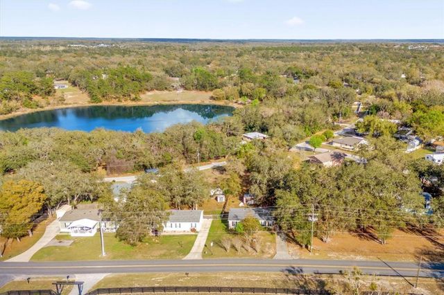 40212 GRAYS AIRPORT ROAD, Lady Lake, FL 32159