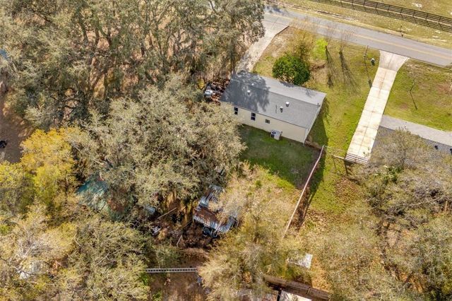 40212 GRAYS AIRPORT ROAD, Lady Lake, FL 32159