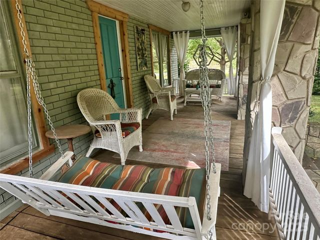 1547 Roseland Drive, Lincolnton, NC 28092