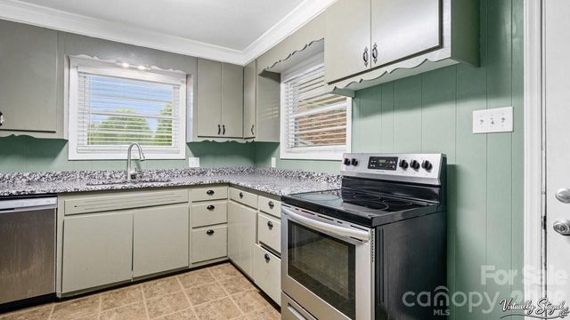 608 E Ryder Avenue, Landis, NC 28088