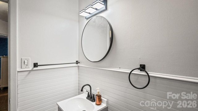 608 E Ryder Avenue, Landis, NC 28088