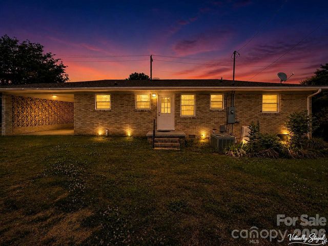 608 E Ryder Avenue, Landis, NC 28088