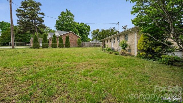 608 E Ryder Avenue, Landis, NC 28088