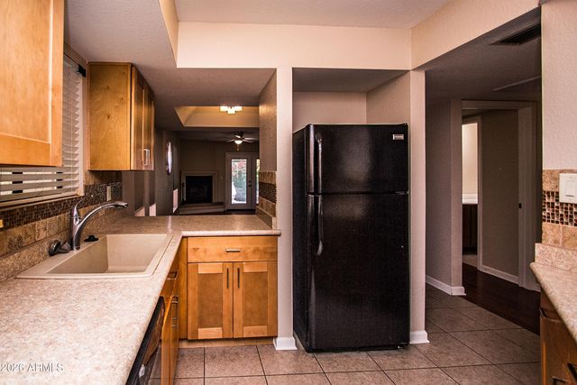 7755 E Thomas Road Unit 18, Scottsdale, AZ 85251