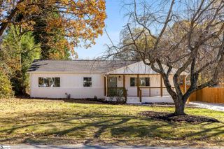 208 Meridian Avenue, Taylors, SC 29687