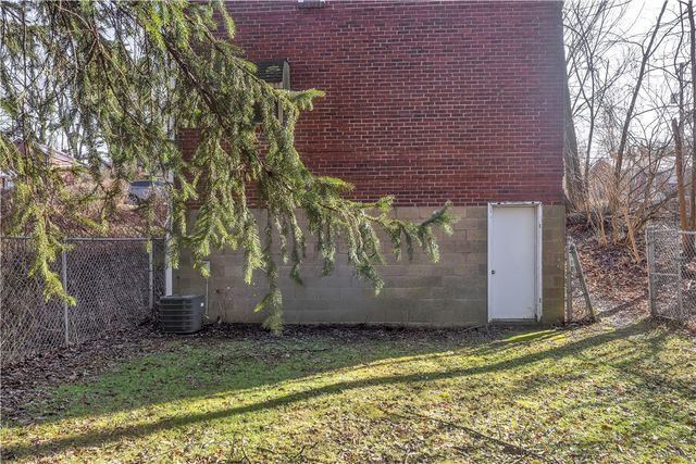 712 Beulah, Pittsburgh, PA 15235