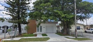 6820 NW 6th Ct, Miami, FL 33150