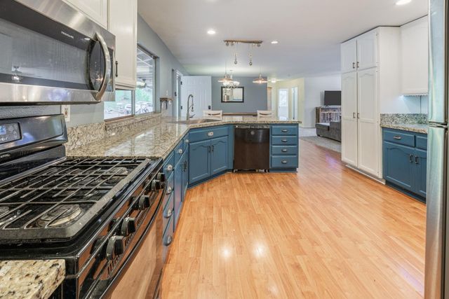 10344 Peardon Rd, Smartsville, CA 95977