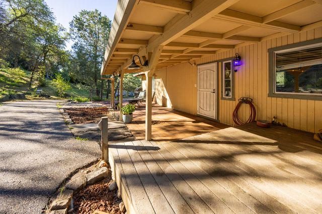 10344 Peardon Rd, Smartsville, CA 95977
