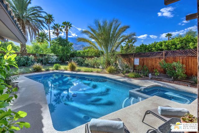 1341 E Padua Way, Palm Springs, CA 92262