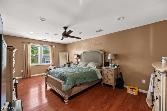 39 Richmond Ave, Paterson City, NJ 07502