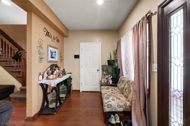 39 Richmond Ave, Paterson City, NJ 07502