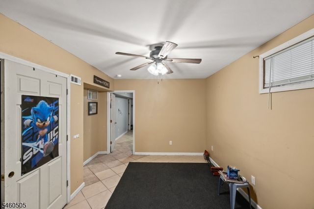 39 Richmond Ave, Paterson City, NJ 07502