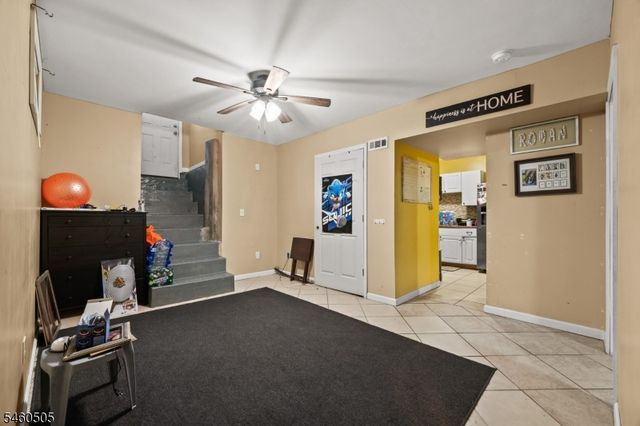 39 Richmond Ave, Paterson City, NJ 07502