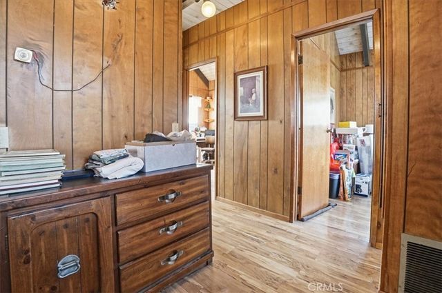 724 Arosa, Crestline, CA 92325